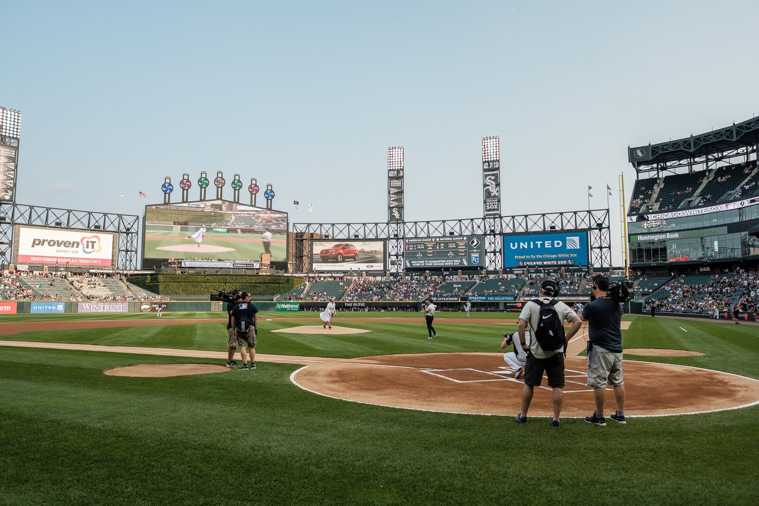 Sister Mary Jo Sobieck, Marian Catholic High School, threw, first pitch, White Sox, Kansas City Royals, Guaranteed Rate Field, comiskey park, nun, sister mary jo, chicago, photographer, photography, sports, perfect pitch, melissa ferrara, iron and honey, 