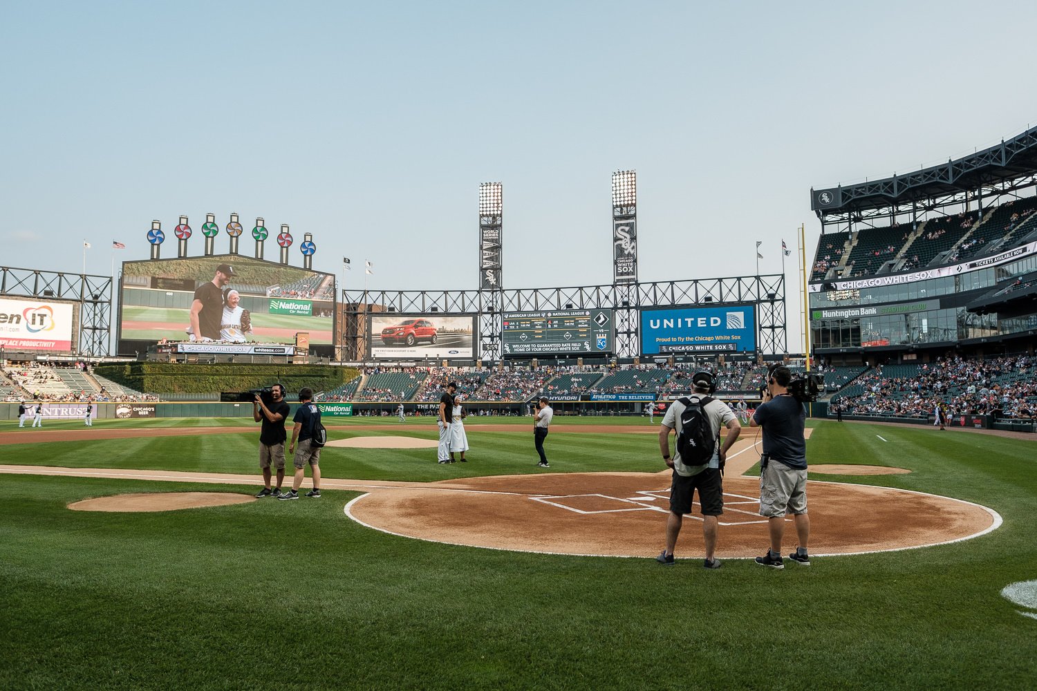 Sister Mary Jo Sobieck, Marian Catholic High School, threw, first pitch, White Sox, Kansas City Royals, Guaranteed Rate Field, comiskey park, nun, sister mary jo, chicago, photographer, photography, sports, perfect pitch, melissa ferrara, iron and honey, 