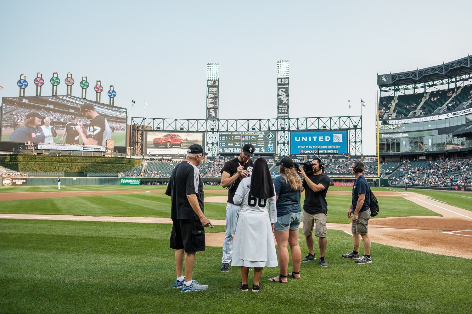 Sister Mary Jo Sobieck, Marian Catholic High School, threw, first pitch, White Sox, Kansas City Royals, Guaranteed Rate Field, comiskey park, nun, sister mary jo, chicago, photographer, photography, sports, perfect pitch, melissa ferrara, iron and honey, 